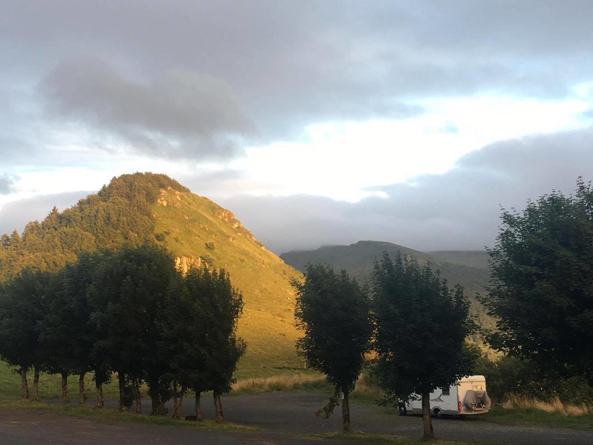Hotel Auberge Du Col De Neronne Le Falgoux Esterno foto